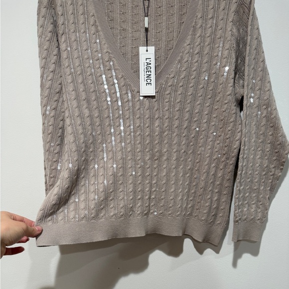 New L'AGENCE Trinity Sequin Cable-Knit Sweater Large L Pale Neutral Fall Staple - Picture 4 of 11